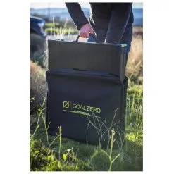Goal Zero Boulder 100 Solarpanel Briefcase - Solar Panel -Gaiam Shop goal zero boulder 100 solarpanel briefcase solar panel detail 7