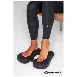 Schildkröt Fitness Balance Stepper Inflatable 13 Schildkröt Fitness Balance Stepper Inflatable -Gaiam Shop schildkroet fitness balance stepper inflatable detail 6